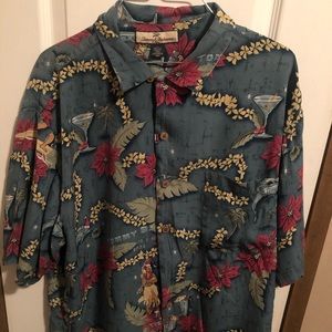 Vintage tommy Bahama Christmas Hawaiian silk